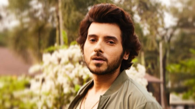 Divyenndu sharma.jpg