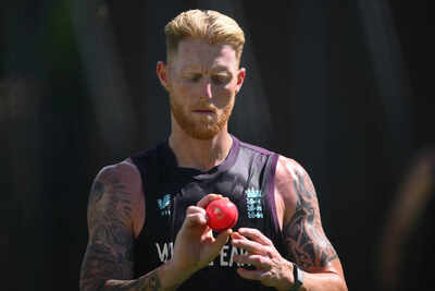England ashes squad training session.jpg