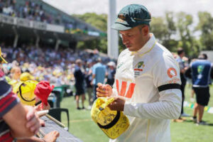 England wins the toss and sends australia in to bat in the 4th ashes test.jpg