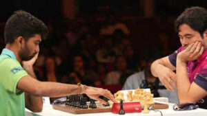 Gukesh vs hikaru nakamura gcl photo.jpg