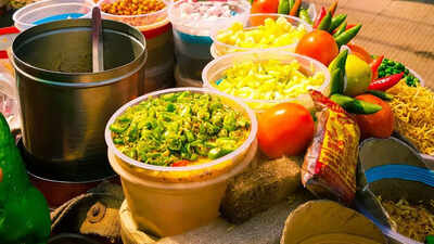 How to make kolkata style jhalmuri at home for evening snacks.jpg