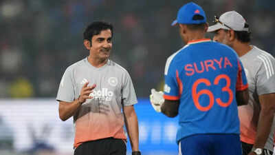 India39s head coach gautam gambhir talks to india39s captain suryakumar yadav ap photorafiq maqbool.jpg