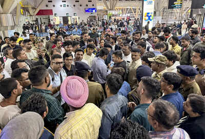 Indigo cancels over 300 flights.jpg