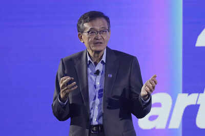 Intel ceo lip bu tan.jpg