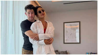Nick jonas shares his 39dream girl39 priyanka chopra39s stunning picture as the couple celebrates the 1.jpg