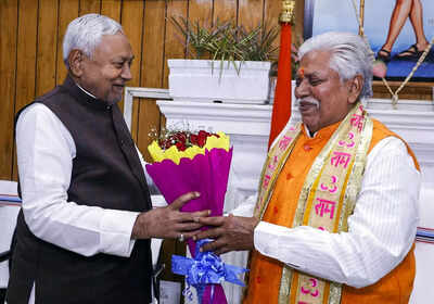 Patna dec 02 ani bihar chief minister nitish kumar meets newly elected speak.jpg