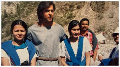 Sakshi dhoni with hrithik roshan.jpg
