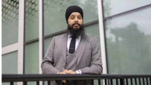 The canadian sikh lawyer who refused to swear oath to king charles and got the law changed.jpg