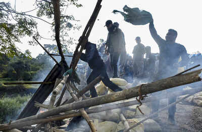 2 injured in blasts in manipur39s bishnupur.jpg