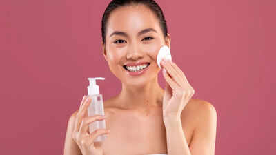 5 simple ways to remove makeup properly without stressing your skin.jpg