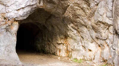 Almost human like creatures may have lived alongside humans in the leang bulu bettue caves.jpg