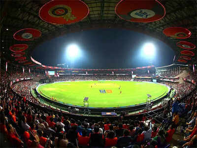 Chinnaswamy stadium.jpg