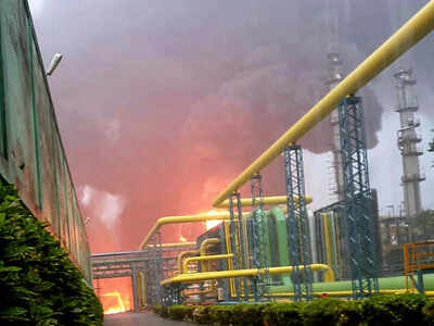 Domestic natural gas consumption to surge by 3 45 in fy27 by expansion of city gas distribution icra.jpg