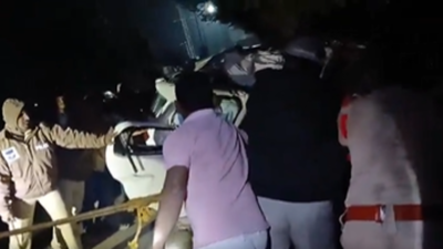 Four bba students died in a high speed car accident in mokila late wednesday night after a birthday celebration.jpg