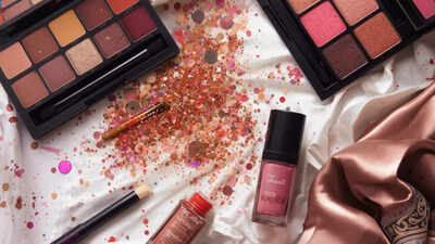 How to remove makeup stains from clothes easy tricks that work image source ai generated.jpg