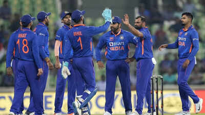 Rohit team 2001 ap.jpg