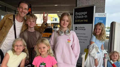 1770864106 james van der beek.jpg