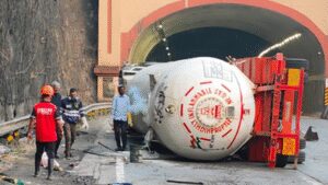 32 hour operation that averted propylene gas disaster on punemumbai expressway.jpg