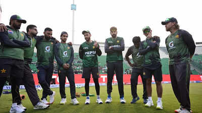 Pak team 0202 getty.jpg