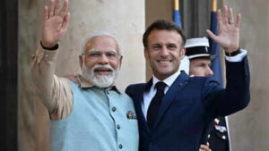 Pm modi emmanuel macron.jpg