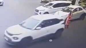 Pune hit and run tehseen shehzad poonawalla allege deliberate attack on mother police approached.jpg