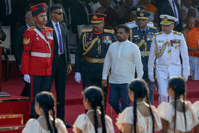 Sri lankan lawmakers scrap their pensions delivering on a campaign promise.jpg