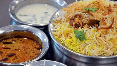 Pan india i t survey targets 70 restaurants in tax evasion probe.jpg