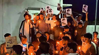 Residents of kintoor in barabanki protest ayatollah khameneis assassination.jpg