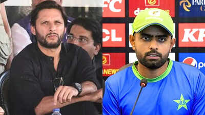 Shahid afridi and babar azam agency photos.jpg