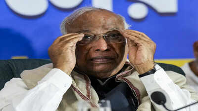 Congress president mallikarjun kharge.jpg
