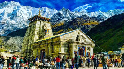 Pilgrims in kedarnath.jpg