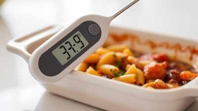 Safe food cooling temperature.jpg