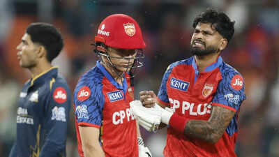 Shreyas iyer injury 0104 bc.jpg