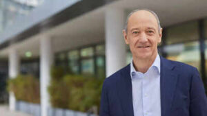 Siemens to prioritise ai investments in us and china instead of europe as ceo roland busch says i cannot explain to my shareholders why i am .jpg