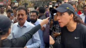 The incident took place in mumbais worli area on tuesday during a bjp rally.jpg