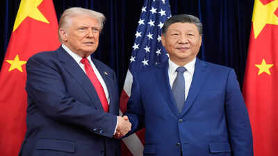 Us president donald trump left and chinese president xi jinping right.jpg