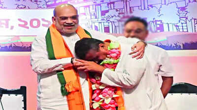 Bengals adhikari suvendu to be states first bjp cm.jpg