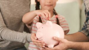 Building smart money habits early 4 ways parents can encourage goal setting and patience in children.jpg