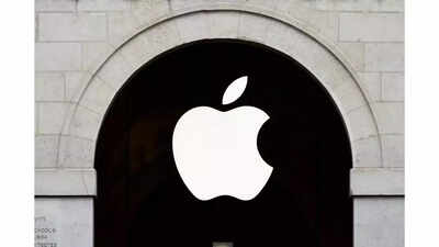 Canadian developer takes apple to court after iphone maker removes app from app store complaint says apples actions denied users access to .jpg