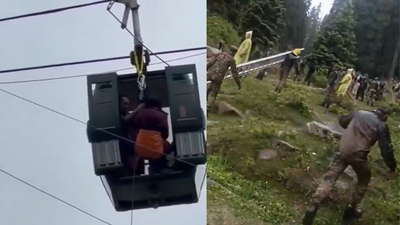 Hundreds rescued after gulmarg cable car develops technical snag.jpg