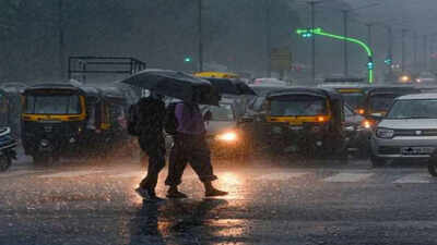 Imd predicts onset of monsoon over kerala on may 26.jpg