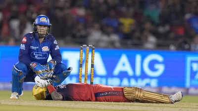 Krunal pandya 1105 bcci.jpg