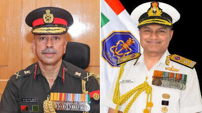 Lt gen subramani vice admiral swaminathan.jpg