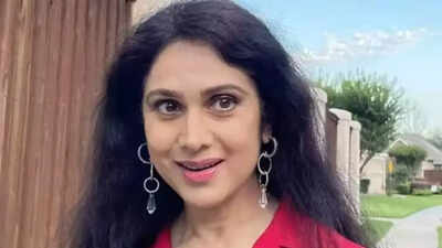 Meena.jpg