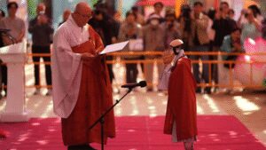 Robot monk gabi takes buddhist vows at seouls jogyesa temple.jpg