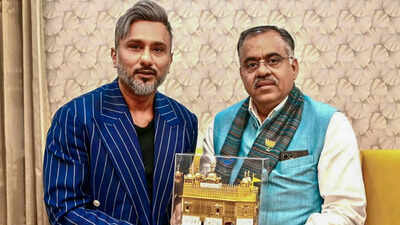 Tarun chugh meets honey singh.jpg