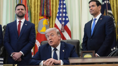 Trump flanked by us vp vance and marco rubio.jpg