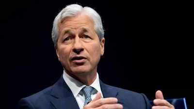 America39s biggest bank may spend 20 billion on acquisition but ceo jamie dimon makes it clear dont want to hear about merger as .jpg