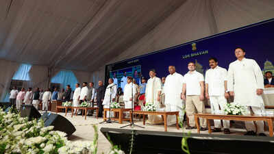 Bengaluru jun 03 ani karnataka governor thawarchand gehlot chief minister d.jpg