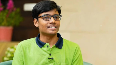 Jee advanced air 1 shubham kumar credits familys sacrifices for his success.jpg